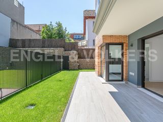 Piso Centre. Exclusivo con gran jardin y pk Piso Centre. Exclusivo con gran jardin y pk