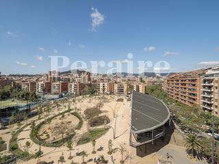 Etagenwohnung in Meridiana 349. Impecable en avenida meridana! Etagenwohnung in Meridiana 349. Impecable en avenida meridana!