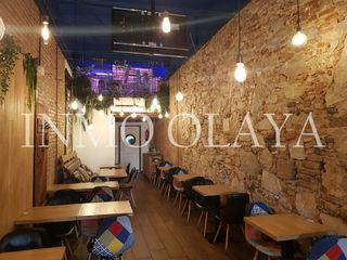 Traspaso Bar Eixample. Brunch c2 con salida de humos Traspaso Bar Eixample. Brunch c2 con salida de humos