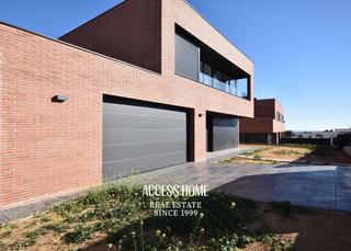 Chalet à Can Quirze. Exclusiva vivienda de obra nueva en can quirze Chalet à Can Quirze. Exclusiva vivienda de obra nueva en can quirze