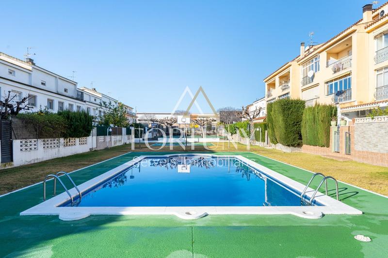 Foto 6172be31-d239-4b00-b710-2d81c6bb2eca. Casa adossada amb calefacció piscina a Ponent Reus Foto 6172be31-d239-4b00-b710-2d81c6bb2eca. Casa adossada amb calefacció piscina a Ponent Reus