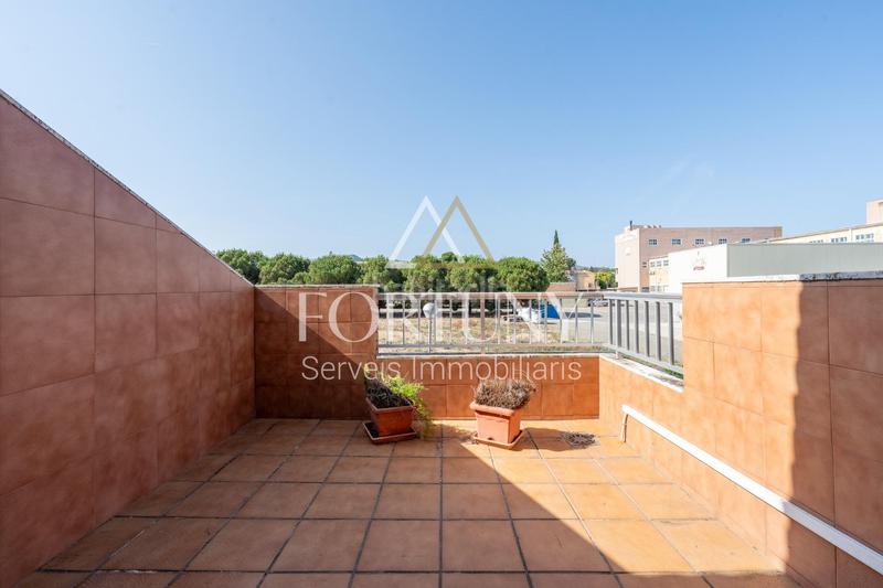 Foto dcf5ad83-ba70-4fc4-aff2-39814e76e43d. Casa adossada amb calefacció piscina a Ponent Reus Foto dcf5ad83-ba70-4fc4-aff2-39814e76e43d. Casa adossada amb calefacció piscina a Ponent Reus
