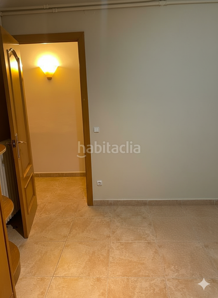 Foto 8a71415a-870c-40eb-bb15-4ef000ac0b5e. Etagenwohnung mit heizung in Nord Vic Foto 8a71415a-870c-40eb-bb15-4ef000ac0b5e. Etagenwohnung mit heizung in Nord Vic