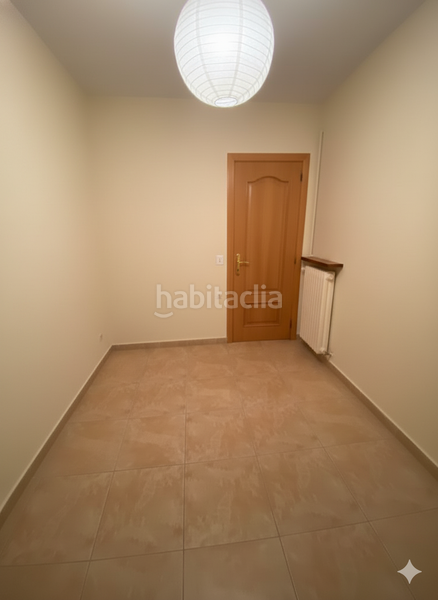 Foto ece65f8f-7016-4a35-bbf5-0d5fac57e5f1. Etagenwohnung mit heizung in Nord Vic Foto ece65f8f-7016-4a35-bbf5-0d5fac57e5f1. Etagenwohnung mit heizung in Nord Vic