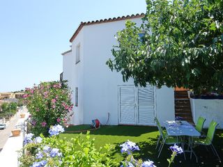 Casa Carrer muntanya rodona. Casa con dos viviendas Casa Carrer muntanya rodona. Casa con dos viviendas