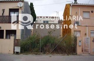 Finca rústica Puigmal e1. Puigmal casa a construir a su gusto en terreno de 91 m2 Finca rústica Puigmal e1. Puigmal casa a construir a su gusto en terreno de 91 m2
