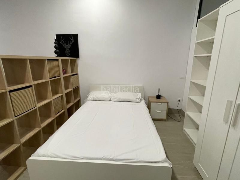 Foto aabe6c2c-f745-4342-8ab8-c76343aeb42a. Estudio en Sants-Badal Barcelona Foto aabe6c2c-f745-4342-8ab8-c76343aeb42a. Estudio en Sants-Badal Barcelona