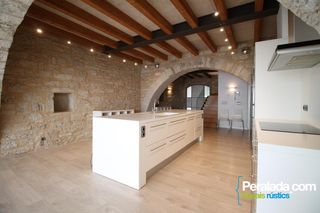 Lloguer Casa En centro histórico de la poblacion. Rustica, agradable, confortable Lloguer Casa En centro histórico de la poblacion. Rustica, agradable, confortable