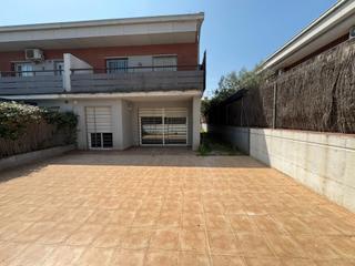 Casa aparellada a Sant Celoni Casa aparellada a Sant Celoni