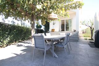 Xalet a Olesa de Montserrat. Espectacular casa con vistas a montserrat, patio, garaje y efici Xalet a Olesa de Montserrat. Espectacular casa con vistas a montserrat, patio, garaje y efici