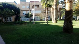 Maison jumelée à Pobla de Farnals (la). Adosado amplio en pobla de farna Maison jumelée à Pobla de Farnals (la). Adosado amplio en pobla de farna