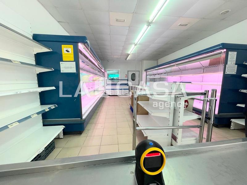 Foto 5807a580-cdfa-411f-826d-3c14e0e21b51. Local commercial dans La Salut Badalona Foto 5807a580-cdfa-411f-826d-3c14e0e21b51. Local commercial dans La Salut Badalona