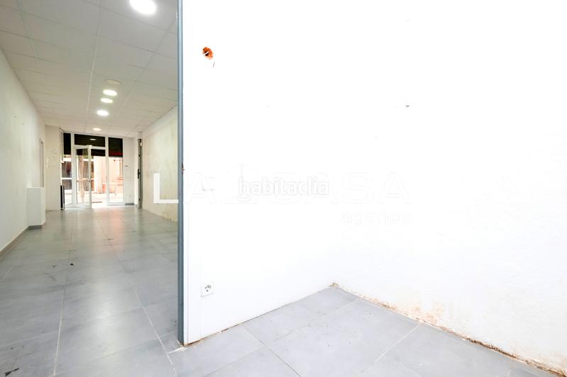 Foto cc0b7c29-b786-4c69-97d2-7d600d5b2385. Local comercial en Vilapicina - Torre Llobeta Barcelona Foto cc0b7c29-b786-4c69-97d2-7d600d5b2385. Local comercial en Vilapicina - Torre Llobeta Barcelona