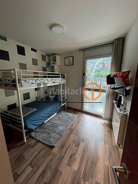 Foto eff4bd4a-885c-426e-bd6e-12c25f2a593e. Pis amb calefacció aparcament a Encamp Encamp Foto eff4bd4a-885c-426e-bd6e-12c25f2a593e. Pis amb calefacció aparcament a Encamp Encamp