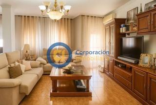 Etagenwohnung in Los Ángeles - Apolonia. Piso con tres dormitorios y garaje en avenida europa seminuevo Etagenwohnung in Los Ángeles - Apolonia. Piso con tres dormitorios y garaje en avenida europa seminuevo