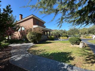 Haus in Begues. Begues mas ferrer. amplia casa obra vista en plena naturaleza e Haus in Begues. Begues mas ferrer. amplia casa obra vista en plena naturaleza e