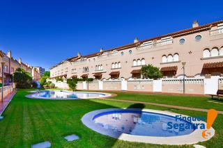 Reihenhaus  Carrer el greco. Tu nuevo hogar junto a la playa en el francàs! Reihenhaus  Carrer el greco. Tu nuevo hogar junto a la playa en el francàs!