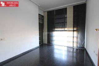 Appartamento in Núcleo Urbano. Tercero con 3 habitaciones, ascensor, calefacción y aire acondic Appartamento in Núcleo Urbano. Tercero con 3 habitaciones, ascensor, calefacción y aire acondic