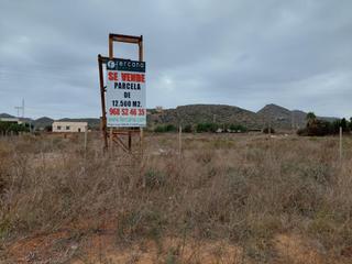 Terreno residencial  Autovia de la manga. Se vende parcela de 12500 m2 frente a playa honda Terreno residencial  Autovia de la manga. Se vende parcela de 12500 m2 frente a playa honda