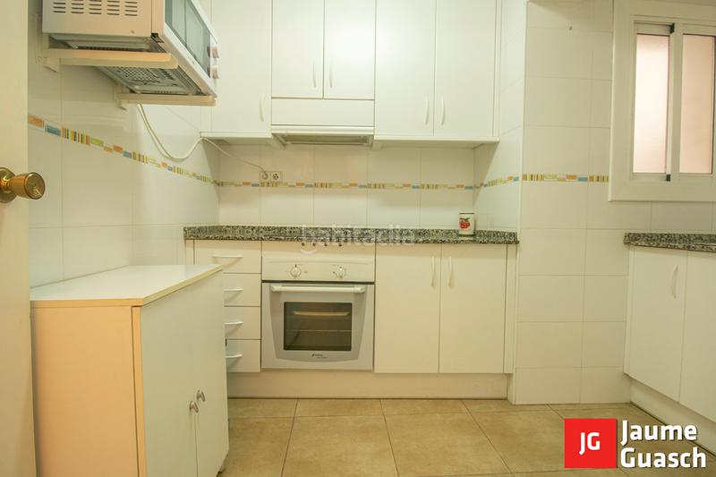 Foto 33ab79e6-0e9f-4a56-9b90-008a137fe0e3. Pis a carrer de lleida 13 a Centre Torredembarra Foto 33ab79e6-0e9f-4a56-9b90-008a137fe0e3. Pis a carrer de lleida 13 a Centre Torredembarra