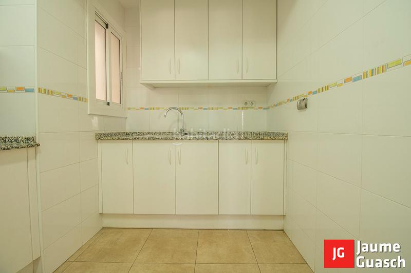 Foto ba634e38-466b-40a8-be28-5e0279bd2a2a. Pis a carrer de lleida 13 a Centre Torredembarra Foto ba634e38-466b-40a8-be28-5e0279bd2a2a. Pis a carrer de lleida 13 a Centre Torredembarra