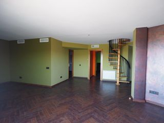 Attique Avinguda doctor pujol. Piso con solárium y piscina Attique Avinguda doctor pujol. Piso con solárium y piscina
