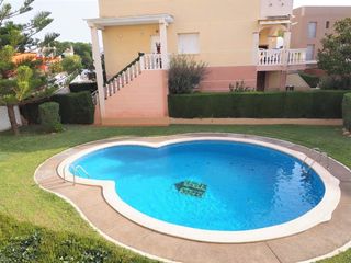 Xalet Els munts. Fantástica casa junto al mar Xalet Els munts. Fantástica casa junto al mar