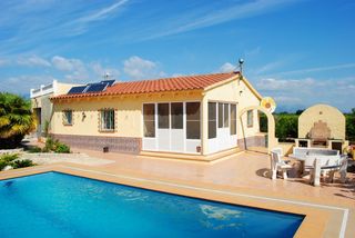 Chalet en Potret, s/n. Casa con piscina Chalet en Potret, s/n. Casa con piscina