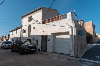 Casa en Carrer raval dels sabres, 3. Casa para entrar a vivir Casa en Carrer raval dels sabres, 3. Casa para entrar a vivir