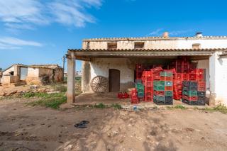 Finca rústica a Carrer raval de fesol 51. Huerto con masía para reformar cerca de la población Finca rústica a Carrer raval de fesol 51. Huerto con masía para reformar cerca de la población