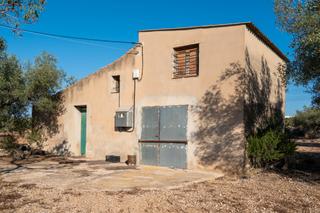 Rural plot  Calle varsovia 469. Finca rústica de 8 hectáreas con casa de campo Rural plot  Calle varsovia 469. Finca rústica de 8 hectáreas con casa de campo