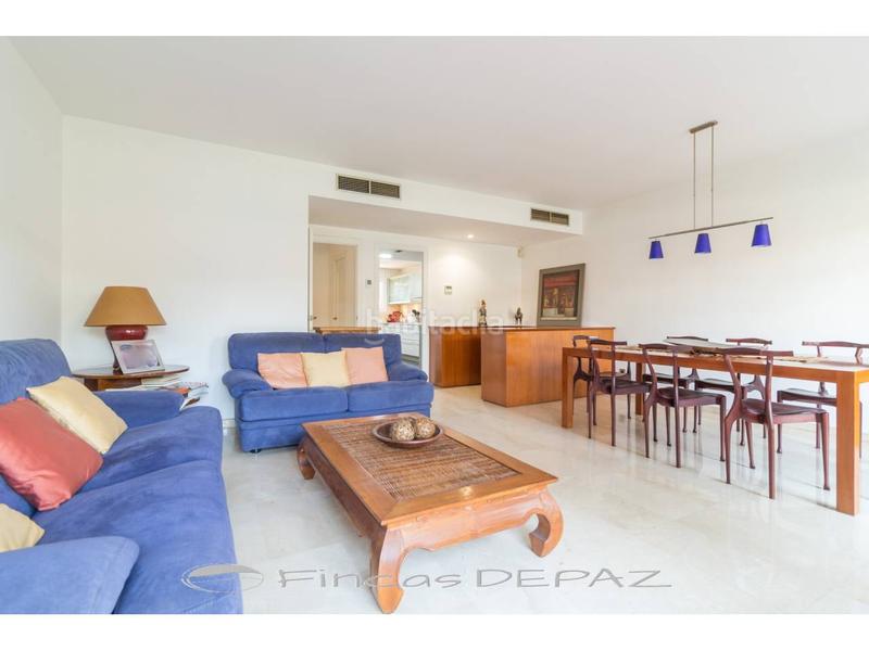 Foto 8761526e-2812-4cef-b9e3-30a79f5cf40a. Casa adossada amb calefacció aparcament piscina a Gavà Foto 8761526e-2812-4cef-b9e3-30a79f5cf40a. Casa adossada amb calefacció aparcament piscina a Gavà