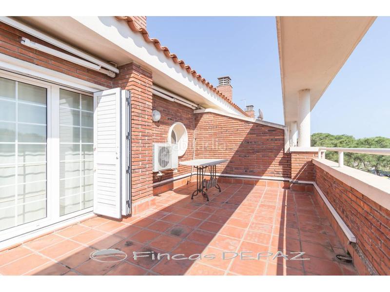 Foto 9bef2c2f-2b01-4aaa-8139-9d86f85d109c. Casa adossada amb calefacció aparcament piscina a Gavà Foto 9bef2c2f-2b01-4aaa-8139-9d86f85d109c. Casa adossada amb calefacció aparcament piscina a Gavà