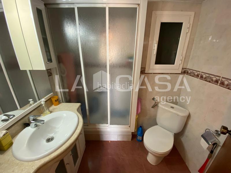 Foto 78744fb7-4c78-48ff-80b0-f918428f6854. Pis a Riu Sud Santa Coloma de Gramenet Foto 78744fb7-4c78-48ff-80b0-f918428f6854. Pis a Riu Sud Santa Coloma de Gramenet