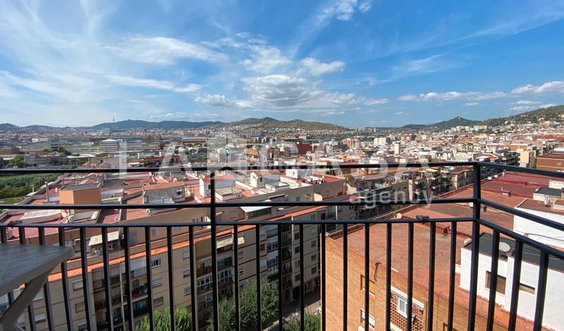 Foto b7a40491-673e-47a1-a1d1-b5907adee27b. Pis a Riu Sud Santa Coloma de Gramenet Foto b7a40491-673e-47a1-a1d1-b5907adee27b. Pis a Riu Sud Santa Coloma de Gramenet