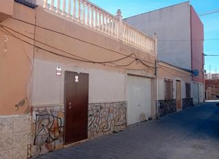 Casa aparellada Antonio mairena. Casa en calle antonio mairena Casa aparellada Antonio mairena. Casa en calle antonio mairena