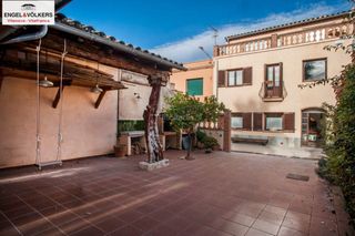 House in Vilafranca del Penedès. Belleza, calidad y funcionalidad en un entorno idílico House in Vilafranca del Penedès. Belleza, calidad y funcionalidad en un entorno idílico