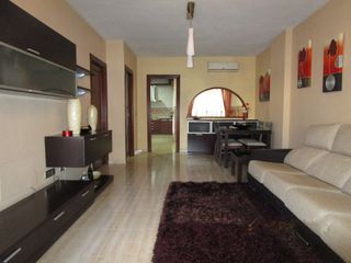 Alquiler Casa adosada Calle san fernando. Casa adosada con 3 habitaciones amueblada con parking, calefacci Alquiler Casa adosada Calle san fernando. Casa adosada con 3 habitaciones amueblada con parking, calefacci