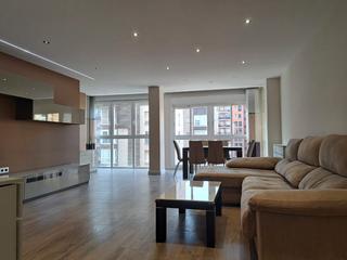 Location Appartement Calle trafalgar 1b. Piso en zona alameda, edificio ferrovial con plaza de garaje Location Appartement Calle trafalgar 1b. Piso en zona alameda, edificio ferrovial con plaza de garaje