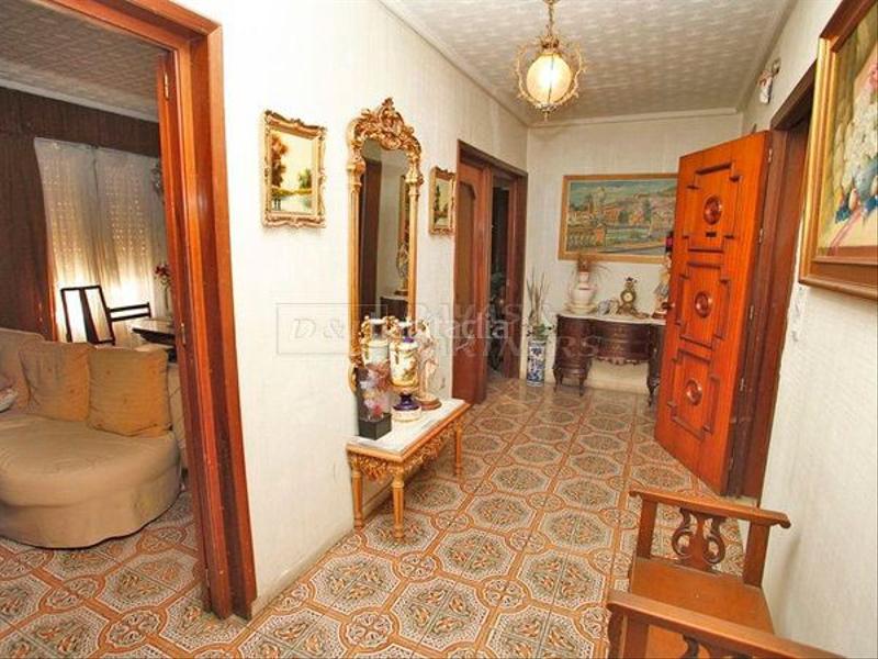Foto 094a676a-e562-4fdc-9f83-af3c6bcbd752. Edificio  en venta en centro, 4 dormitorios. en Orihuela Foto 094a676a-e562-4fdc-9f83-af3c6bcbd752. Edificio  en venta en centro, 4 dormitorios. en Orihuela