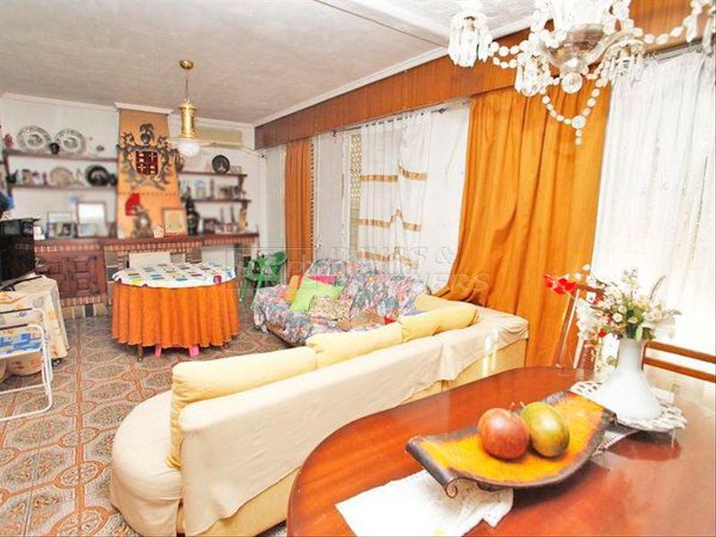 Foto 1caf11e8-89a5-44a9-a26a-1a6aab068dff. Edificio  en venta en centro, 4 dormitorios. en Orihuela Foto 1caf11e8-89a5-44a9-a26a-1a6aab068dff. Edificio  en venta en centro, 4 dormitorios. en Orihuela