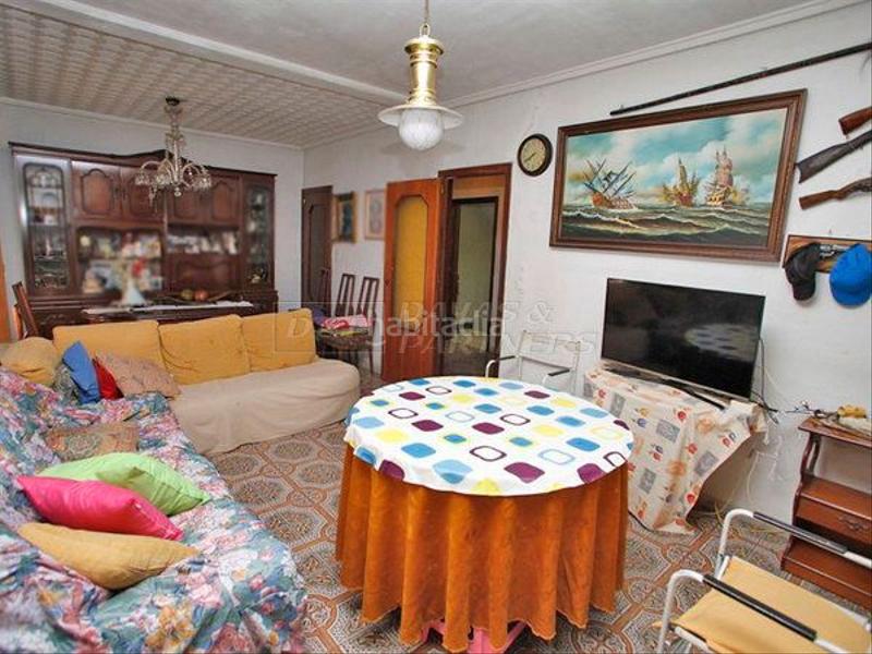 Foto 3f6fed30-b8d3-42f2-94f8-acbdca1d899a. Edificio  en venta en centro, 4 dormitorios. en Orihuela Foto 3f6fed30-b8d3-42f2-94f8-acbdca1d899a. Edificio  en venta en centro, 4 dormitorios. en Orihuela