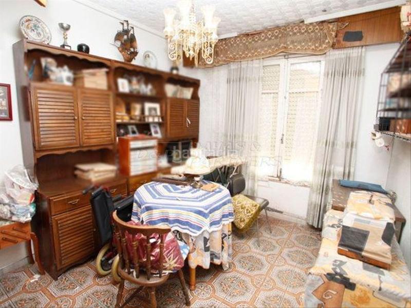 Foto 73164c89-7c2c-48f3-b122-c499b74be084. Edificio  en venta en centro, 4 dormitorios. en Orihuela Foto 73164c89-7c2c-48f3-b122-c499b74be084. Edificio  en venta en centro, 4 dormitorios. en Orihuela