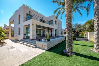 Xalet en La Zenia. Villa venta la zenia, 1200000€ Xalet en La Zenia. Villa venta la zenia, 1200000€