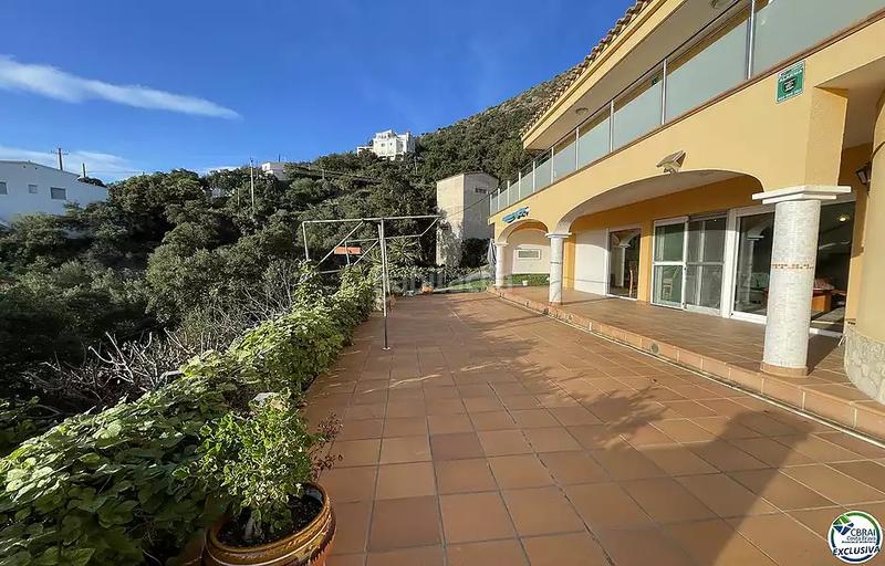 Foto bfd152cb-8532-485c-a126-4fded02bf2e2. Maison avec chauffage parking piscine dans Nord Roses Foto bfd152cb-8532-485c-a126-4fded02bf2e2. Maison avec chauffage parking piscine dans Nord Roses