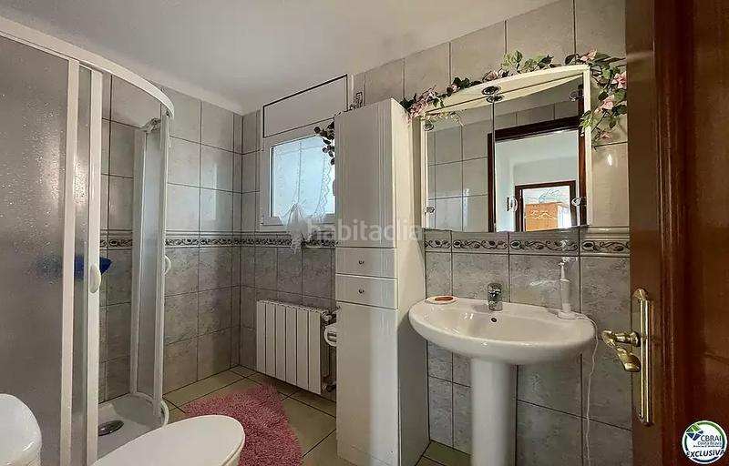 Foto ecc7ae98-9917-4b8e-8c6d-fcc9f2c103d3. Maison avec chauffage parking piscine dans Nord Roses Foto ecc7ae98-9917-4b8e-8c6d-fcc9f2c103d3. Maison avec chauffage parking piscine dans Nord Roses