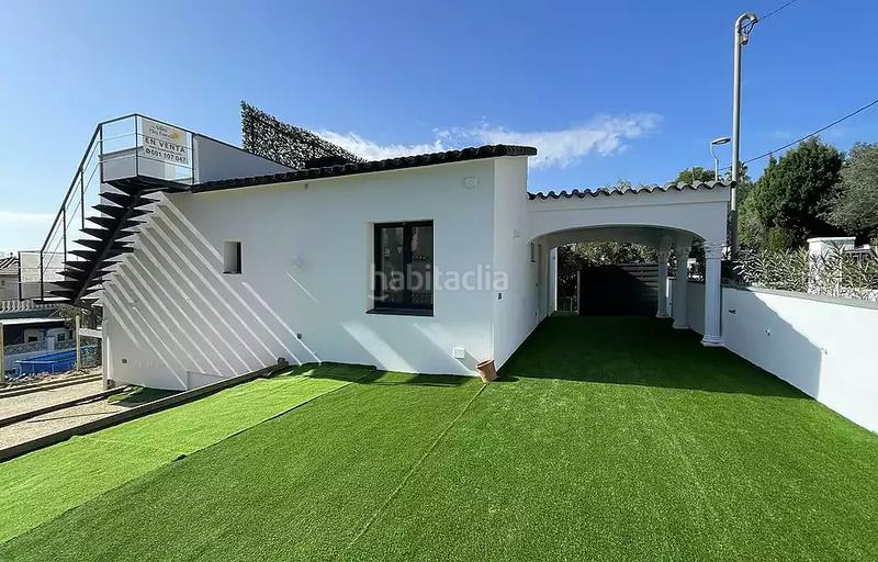 Foto b8134c0e-5fba-486e-a6ba-9c352e75fbd1. Maison avec chauffage parking piscine dans Nord Roses Foto b8134c0e-5fba-486e-a6ba-9c352e75fbd1. Maison avec chauffage parking piscine dans Nord Roses