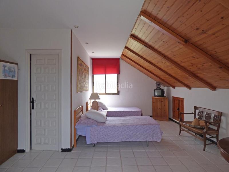 Foto b2f0e52f-0feb-4ce7-a252-47fb4f1aab42. Àtic amb aparcament piscina a Levante Alto Benidorm Foto b2f0e52f-0feb-4ce7-a252-47fb4f1aab42. Àtic amb aparcament piscina a Levante Alto Benidorm