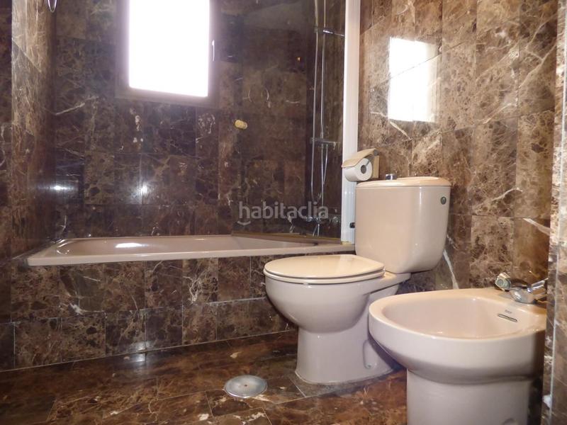 Foto e0bf8ba4-f8a2-4d72-916c-e0cecd4d4d95. Àtic amb aparcament piscina a Levante Alto Benidorm Foto e0bf8ba4-f8a2-4d72-916c-e0cecd4d4d95. Àtic amb aparcament piscina a Levante Alto Benidorm