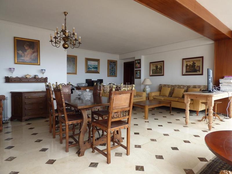 Foto e1244386-1de6-4eeb-9d5c-9e396f33c34c. Àtic amb aparcament piscina a Levante Alto Benidorm Foto e1244386-1de6-4eeb-9d5c-9e396f33c34c. Àtic amb aparcament piscina a Levante Alto Benidorm